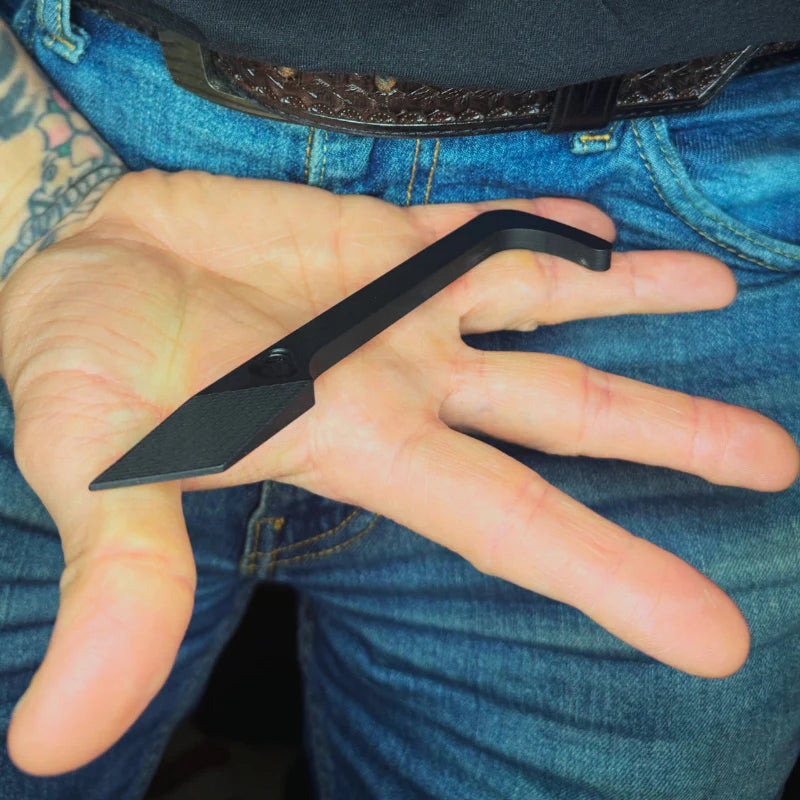 Black Triangle Kiridashi Belt Knife (Static Sheath)